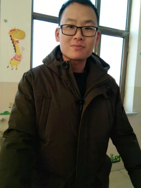 品上男人的第一张照片--内蒙古上门女婿服务网