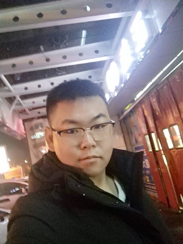 杜跃龙的第一张照片--内蒙古上门女婿服务网