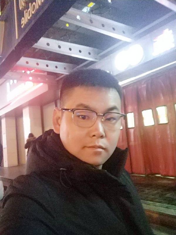 杜跃龙的第二张照片--内蒙古上门女婿服务网